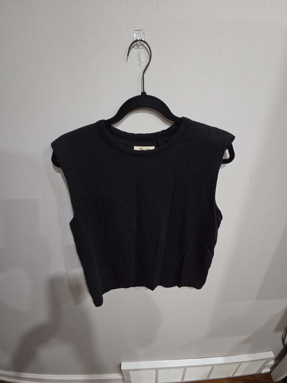 Madewell Structured Muscle Tee in Black